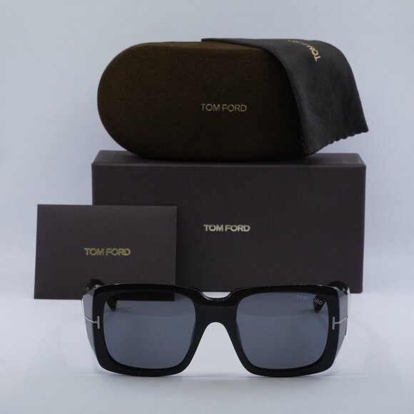 Tom Ford Ryder-02 FT1035-N 01A Square Sunglasses - Black/Smoke display picture 3